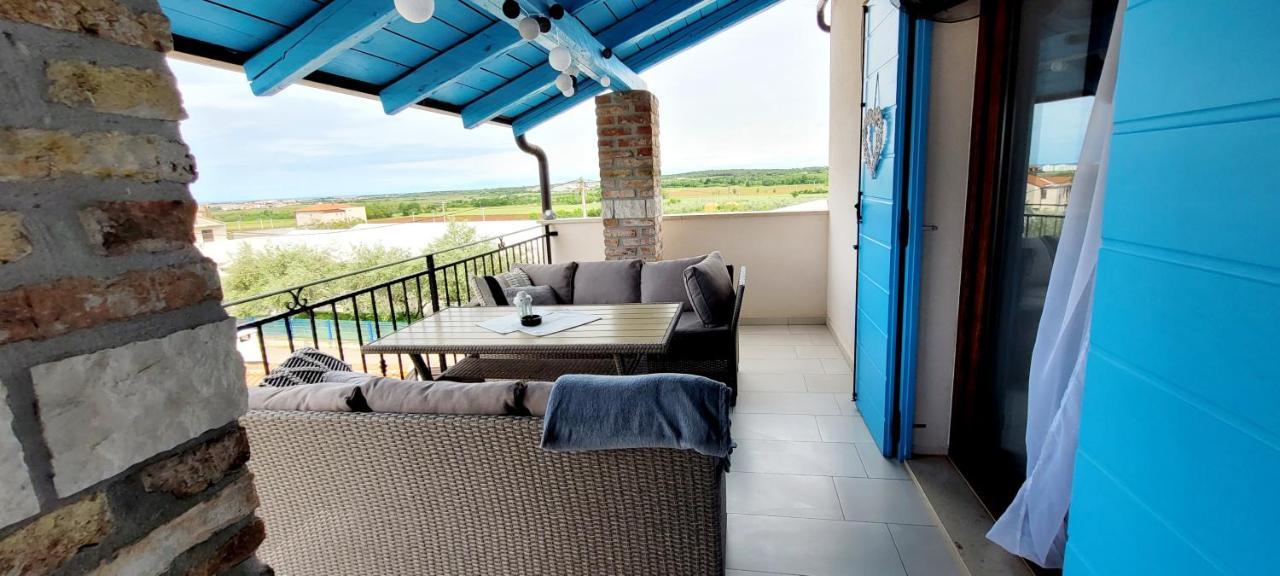 Rocky Apartment